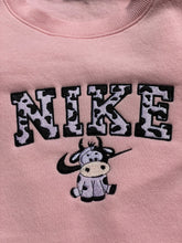 Load image into Gallery viewer, Cute cow sweatshirt
