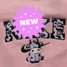 Load image into Gallery viewer, Cute cow sweatshirt
