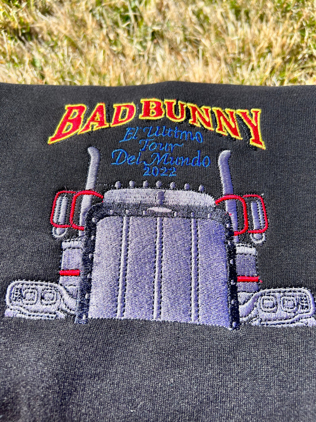 El último Tour del Mundo Bad Bunny Embroidery Hoodie