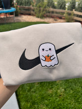 Load image into Gallery viewer, Cute Ghost Pumpkin Halloween Sweatshirts| Embroidered Sweatshirts
