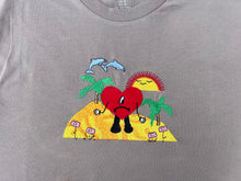 Load image into Gallery viewer, Un Verano sin Ti Crew neck T-shirt
