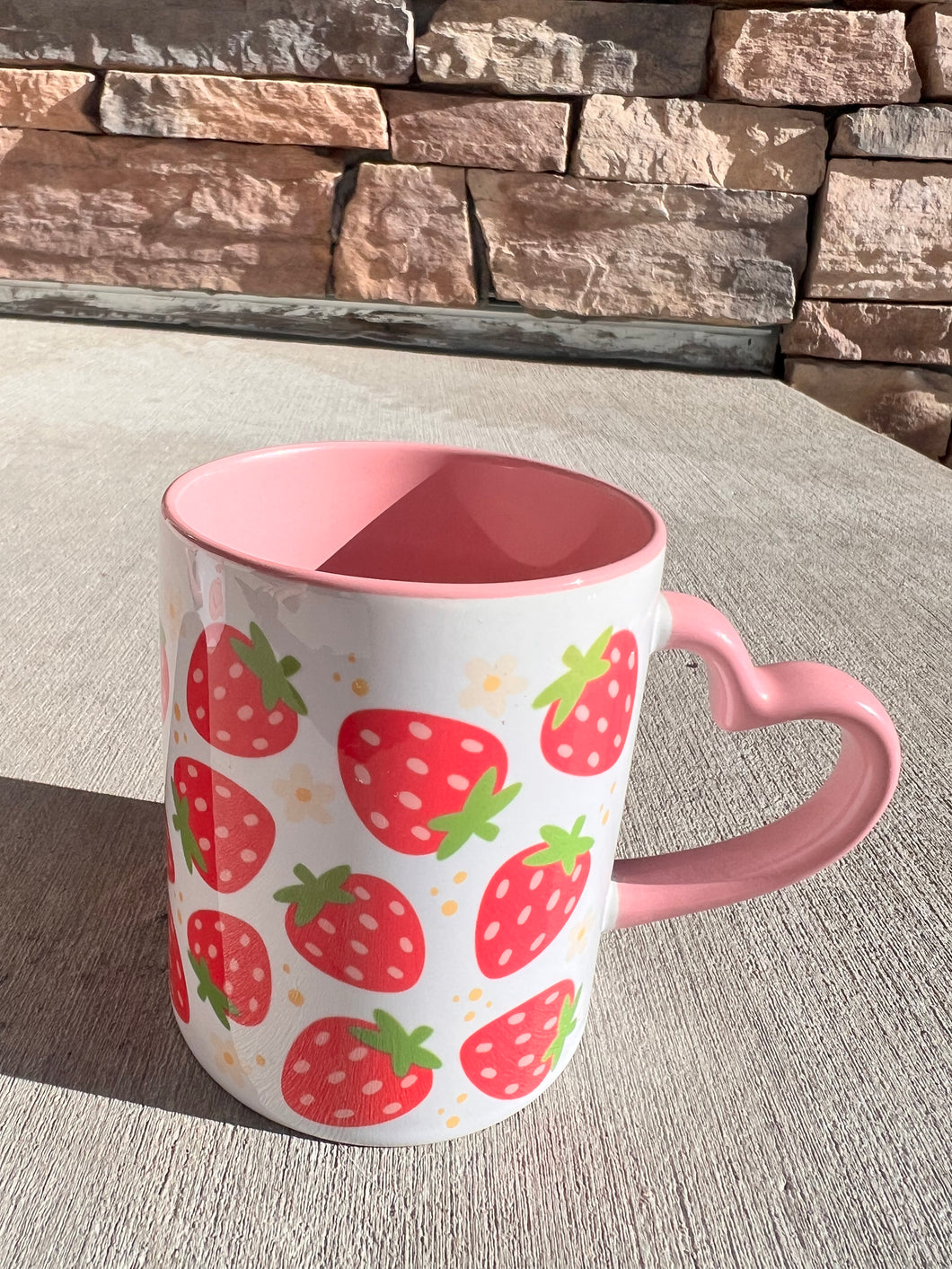 Strawberrys heart mug