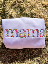 Load image into Gallery viewer, MAMA Flower Sweatshirt
